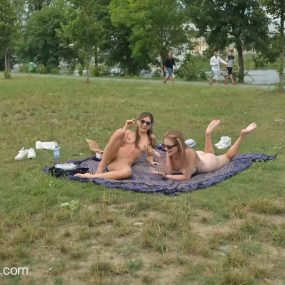 #露出 Ellie Viktoriia Bralessforever 6