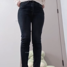 #原芊芊 短发御姐淫语自慰淫水 5