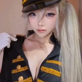 #芃芃大人 女警盯射