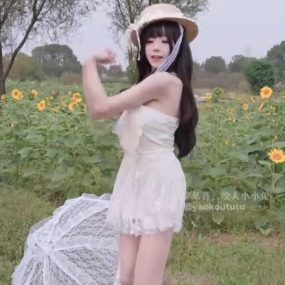 咬一口兔娘『夏の葵』