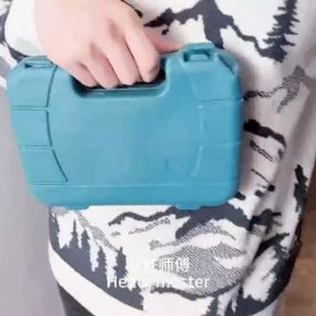 飢渴少婦，慾望維修，勾引上門維修工。